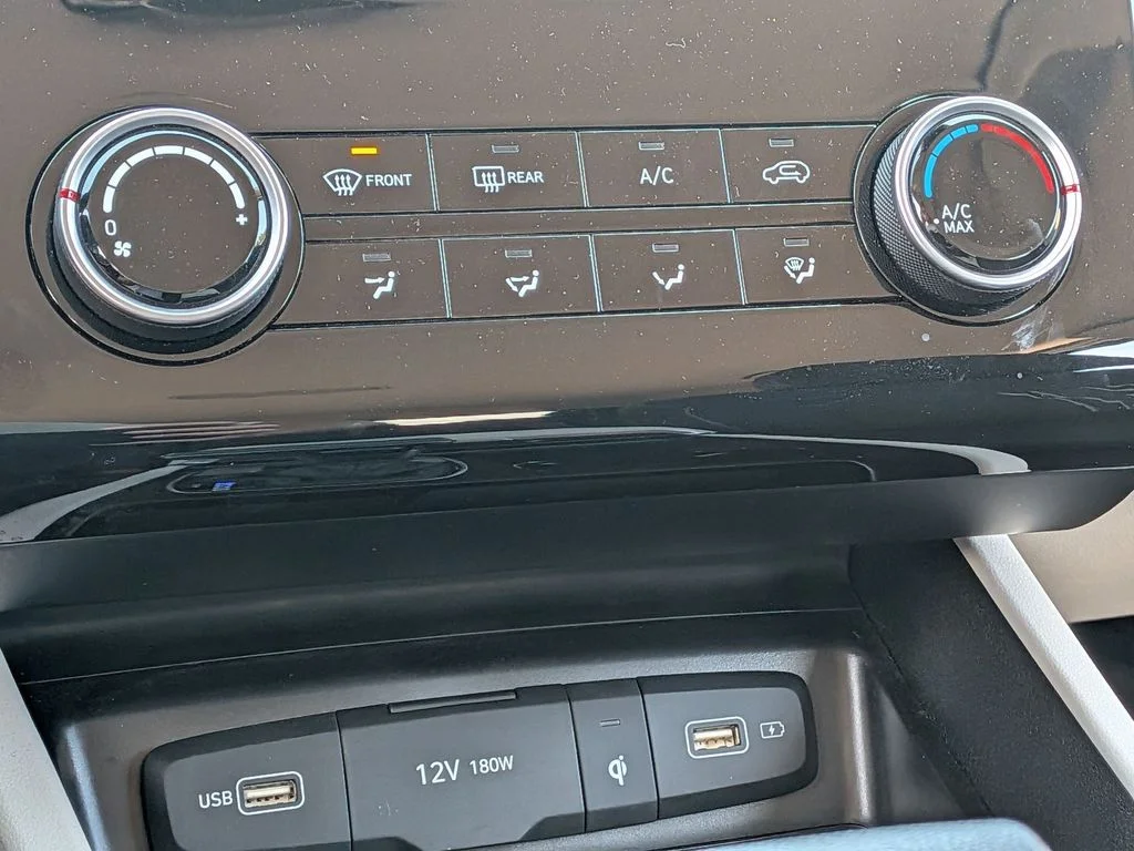 Used 2023 Blue Hyundai SEL image 19