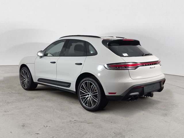 Used 2024  Porsche S image 7
