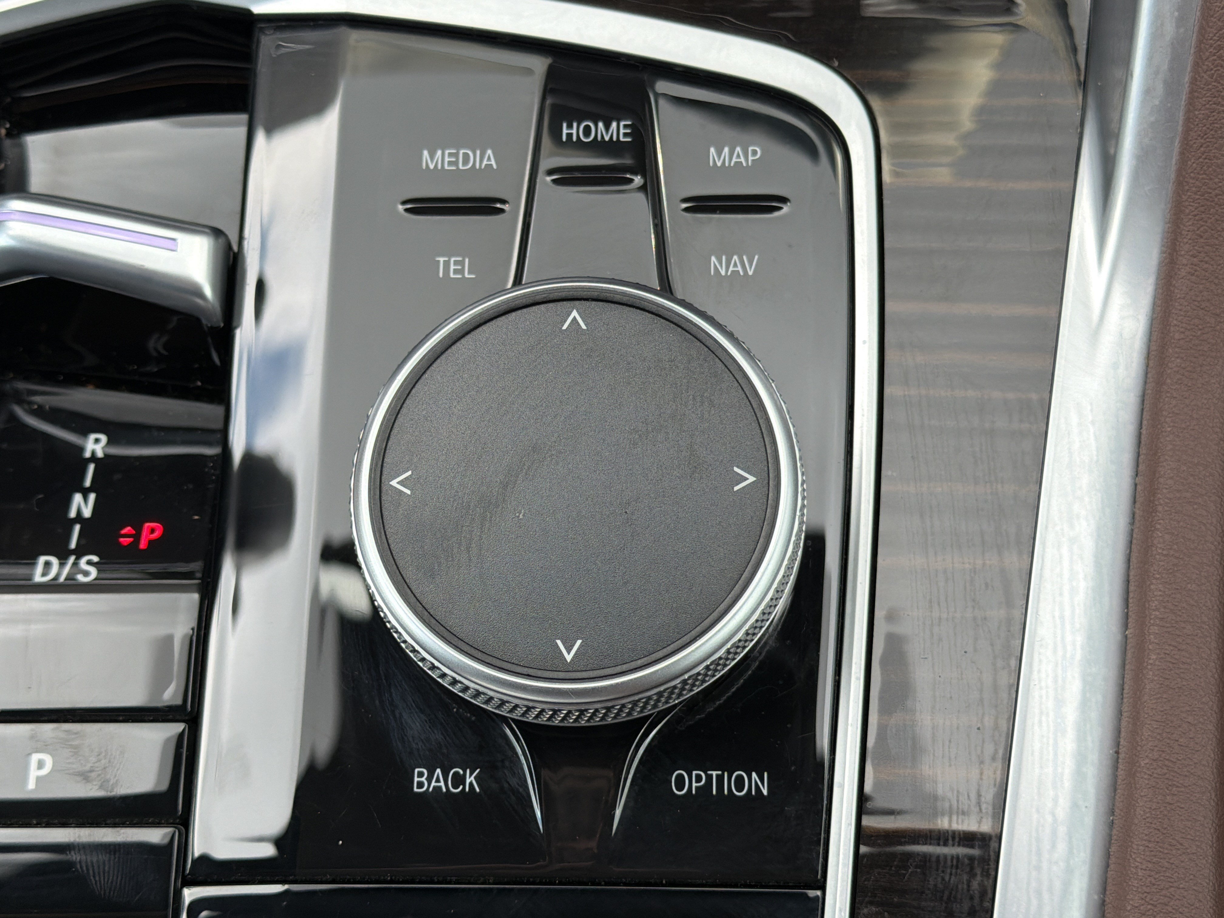 Used 2026 Brooklyn Gray Metallic BMW xDrive40i image 3