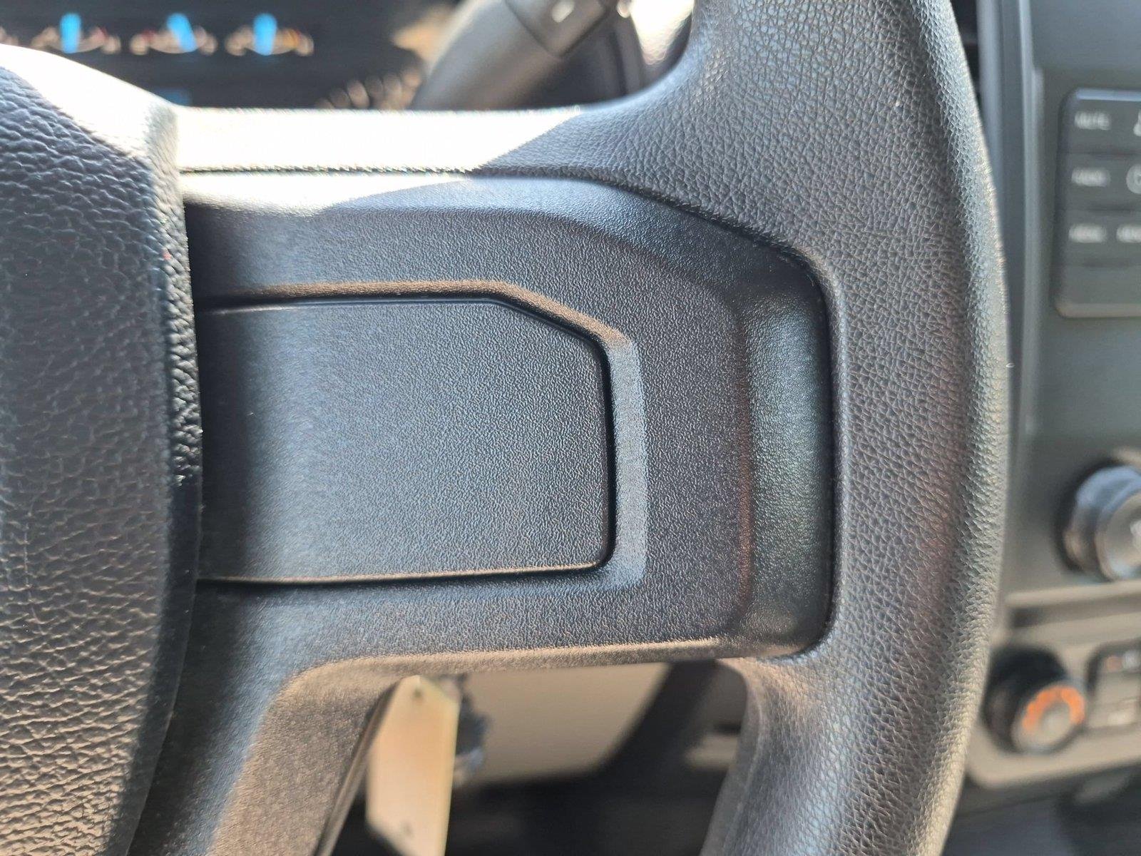 Used 2020  Ford XL image 20