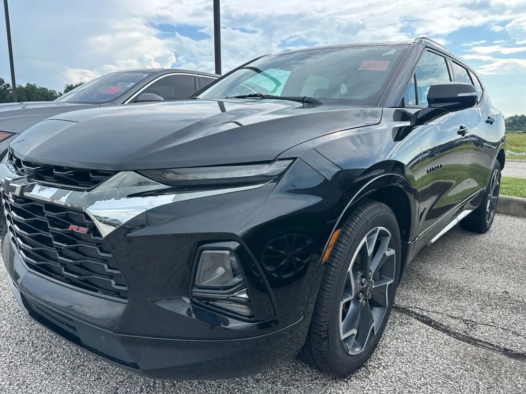 Used 2020  Chevrolet RS image 3