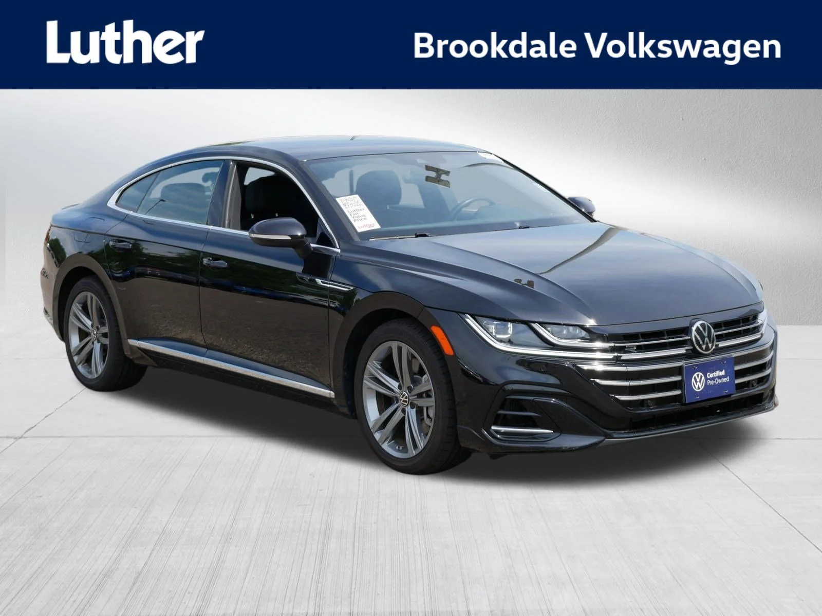 2023 Volkswagen Arteon SE R-LINE's photo