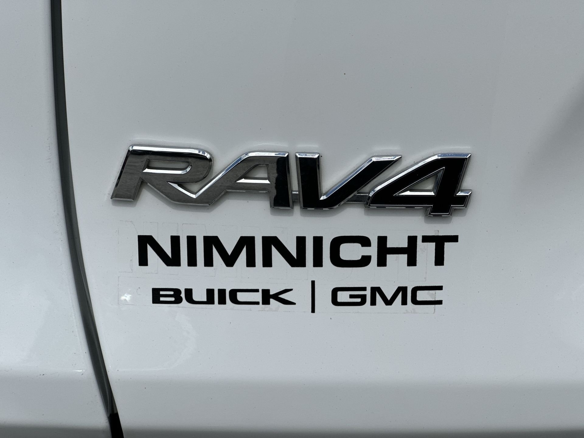 2024 Toyota RAV4 XLE - Photo 30