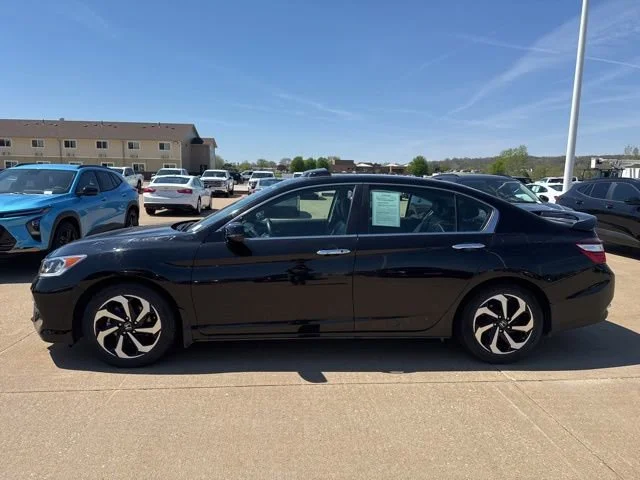 Used 2016 Black Honda EX-L image 6