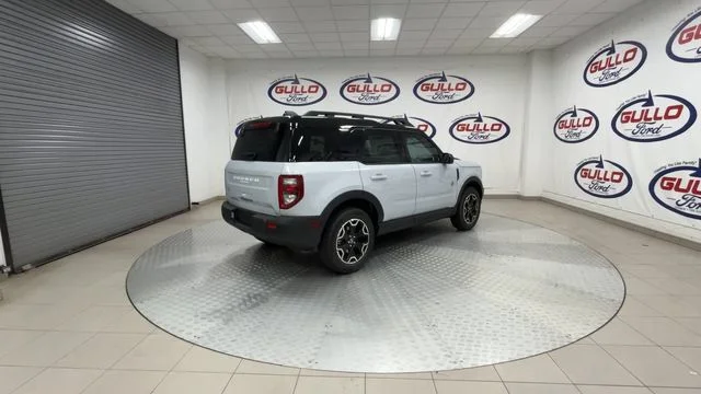 New 2026 Space White Metallic Ford Outer Banks image 10