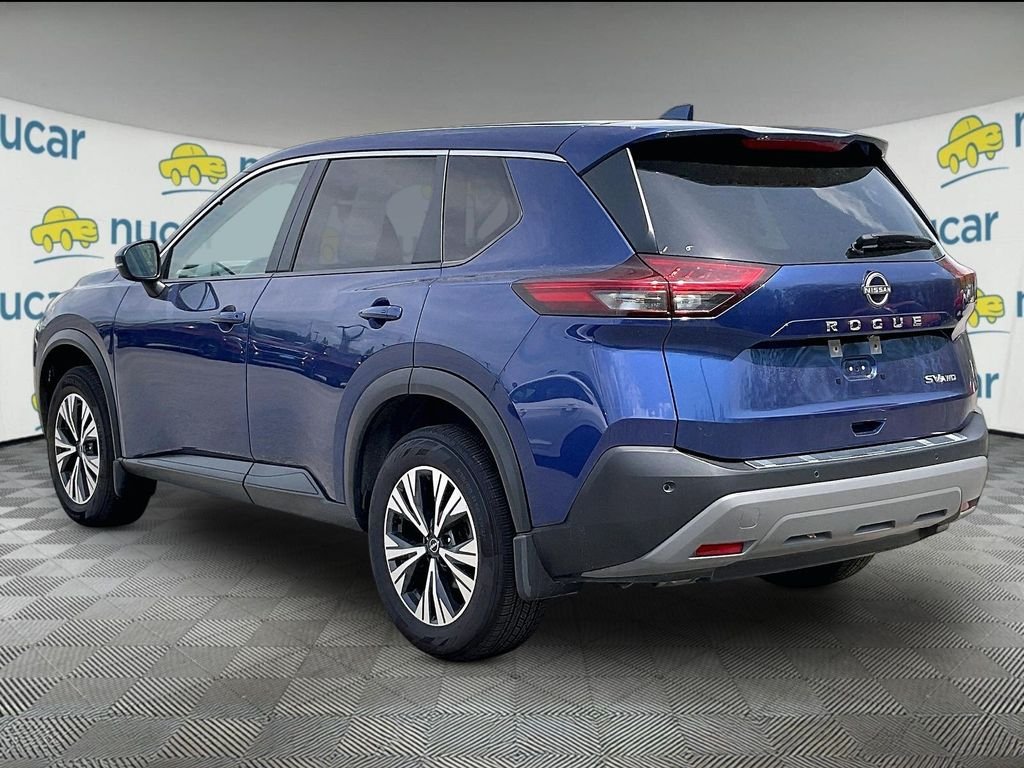 Used 2023 Caspian Blue Metallic Nissan SV image 4