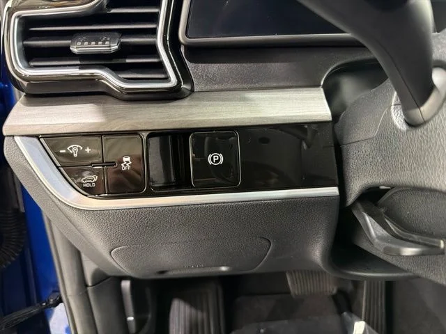 Used 2024 Sapphire Blue Kia X-Line image 12