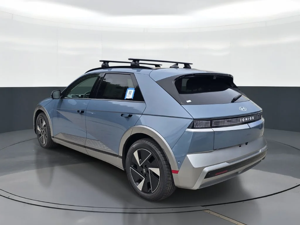 New 2027 Blue Hyundai Limited image 4