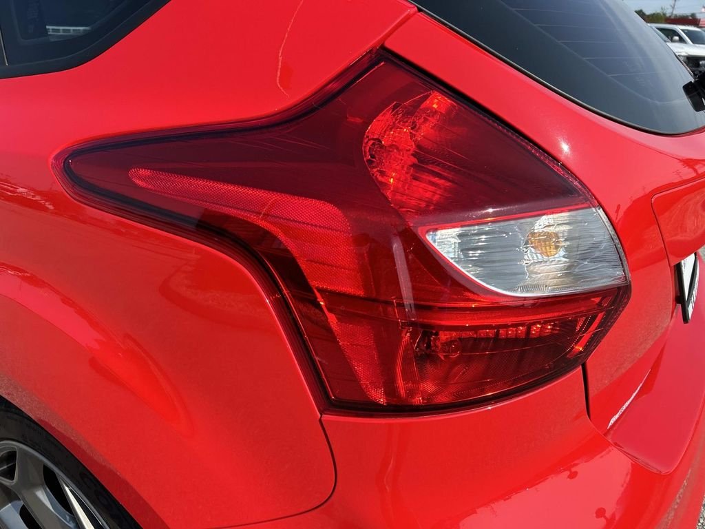 Used 2014 Race Red Ford ST image 11