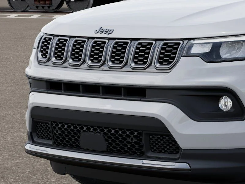 New 2026 White Jeep Latitude image 10