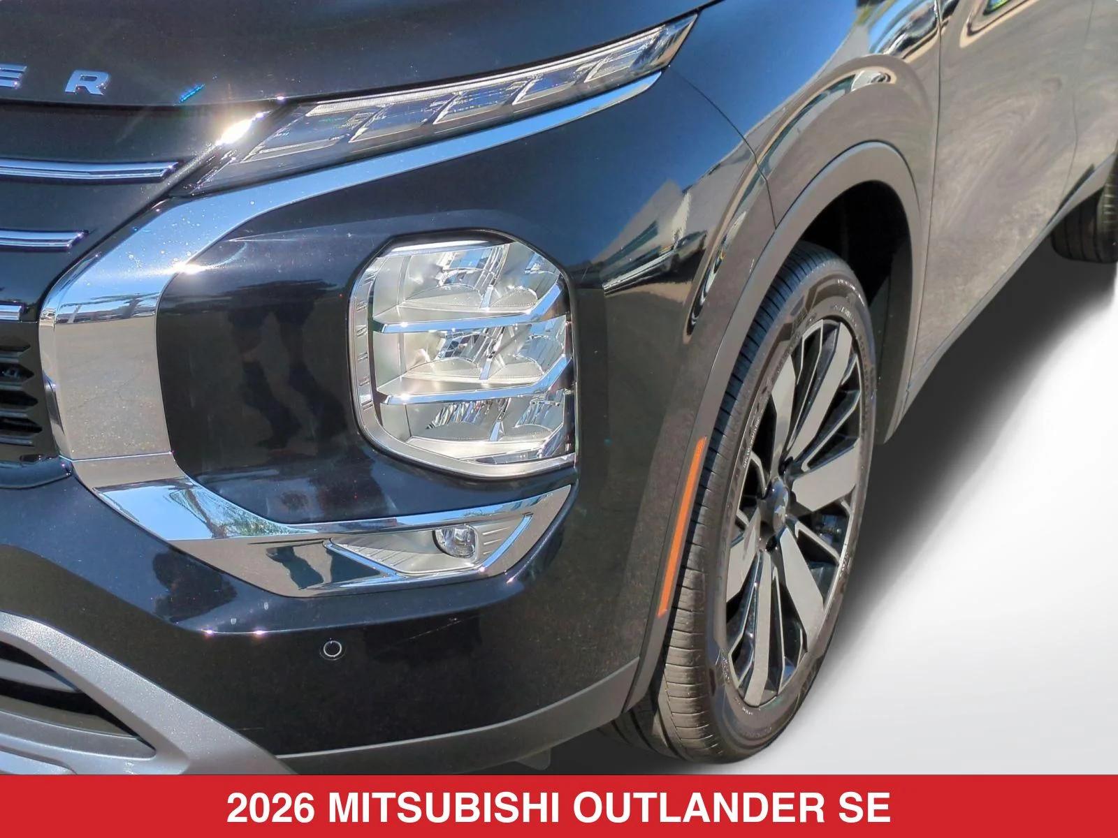 New 2026 Black Mitsubishi SE image 10