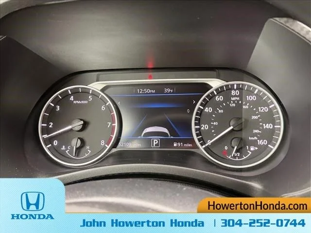 Used 2023 Red Nissan SV image 21