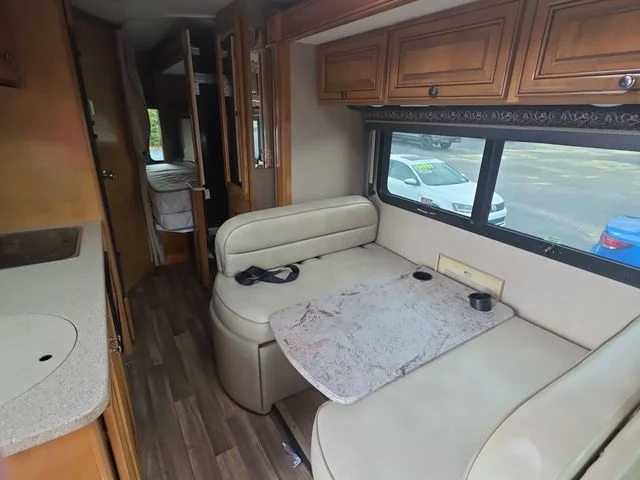 Used 2016  Mercedes-Benz Base image 12