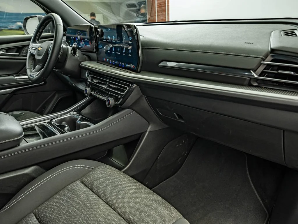 Used 2024 Summit White Chevrolet LS image 37