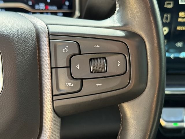 Used 2025 White GMC Denali image 27