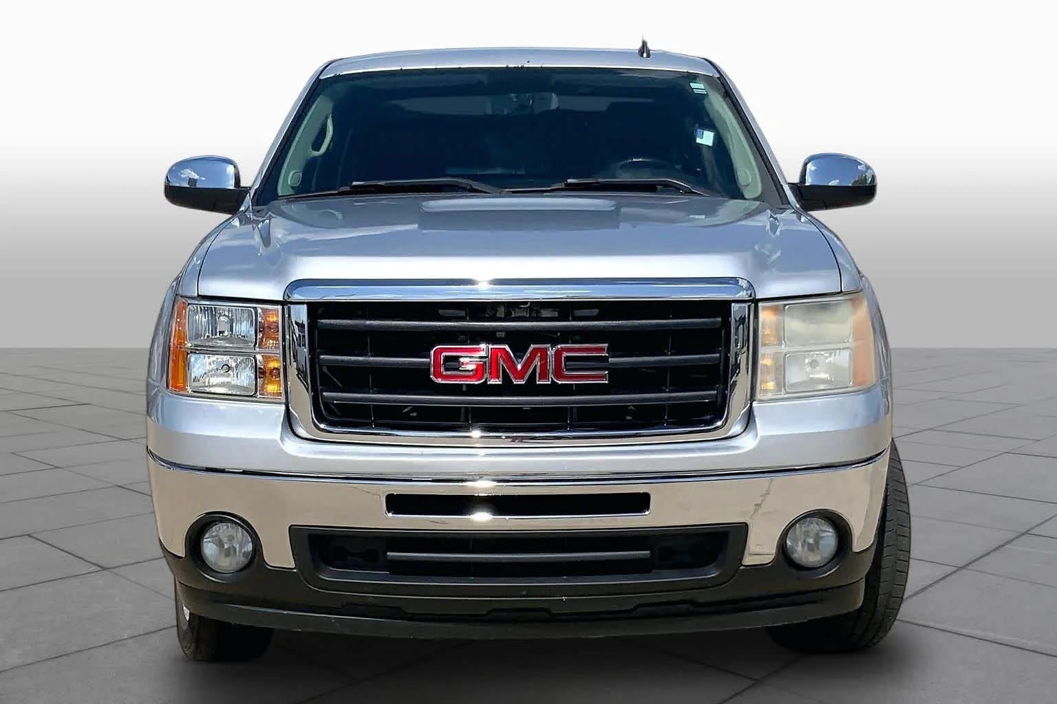 Used 2012 Quicksilver Metallic GMC SLE image 3