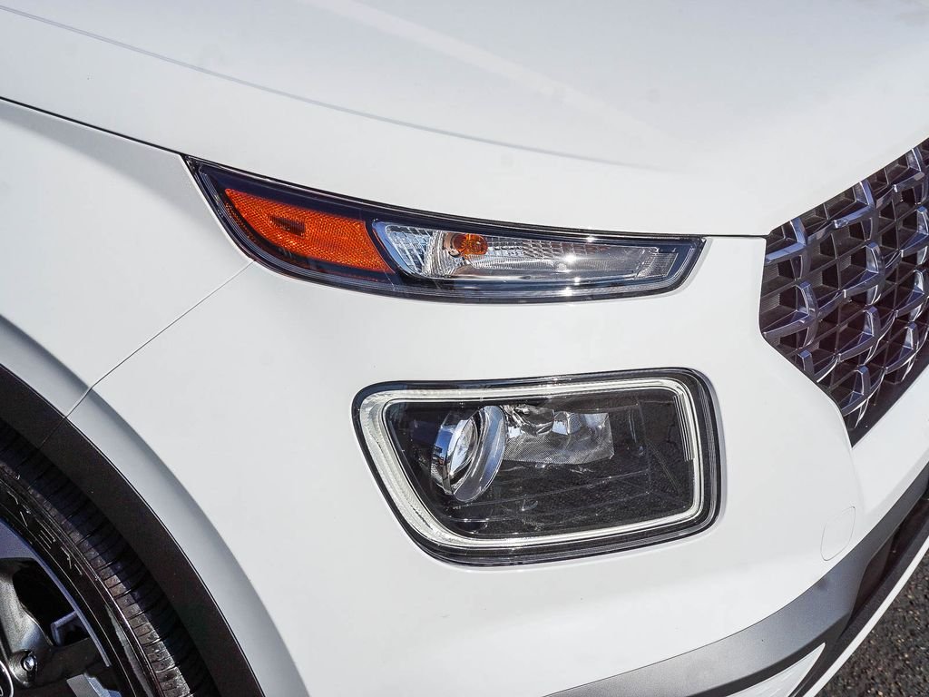 Used 2025 White Hyundai Limited image 10