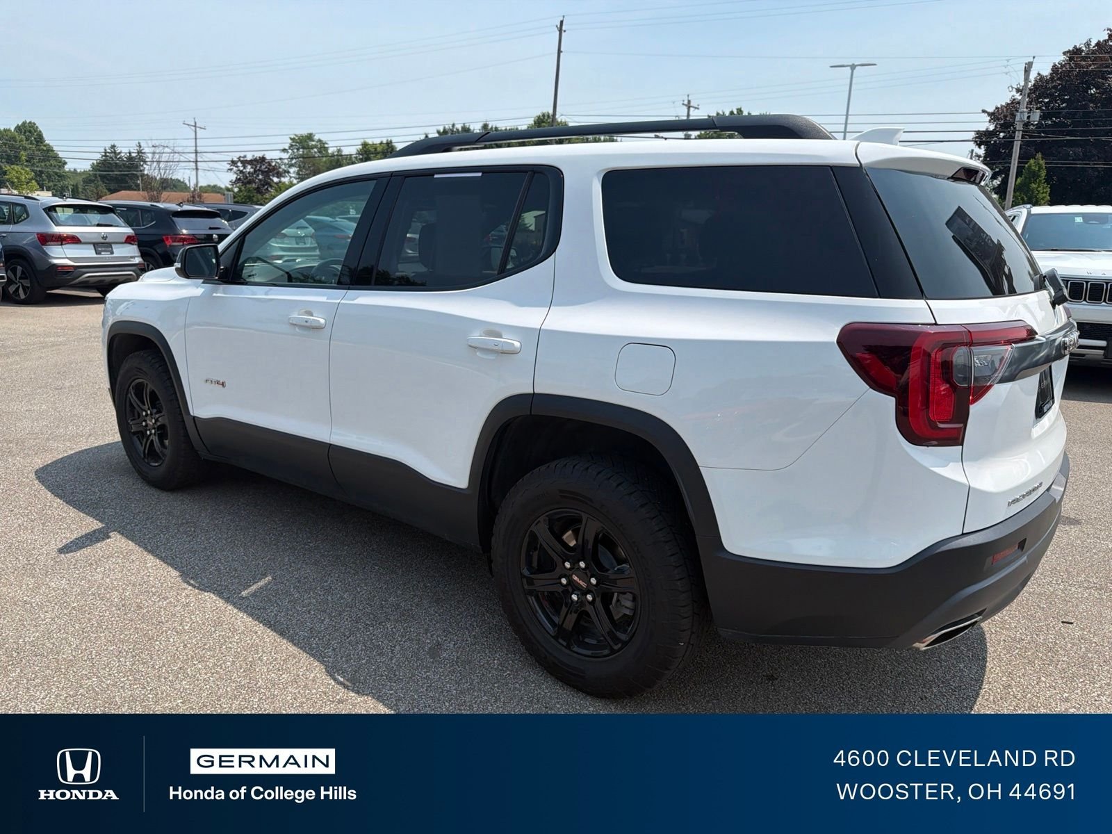 2023 GMC Acadia AT4 - Photo 9