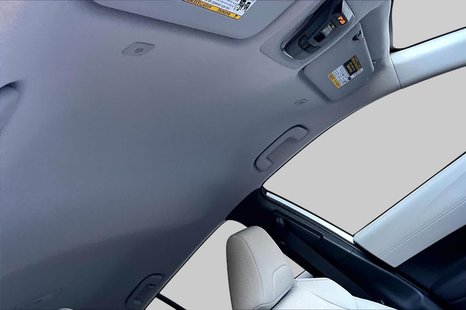 Certified Used 2026 Wind Chill Pearl Toyota L image 14
