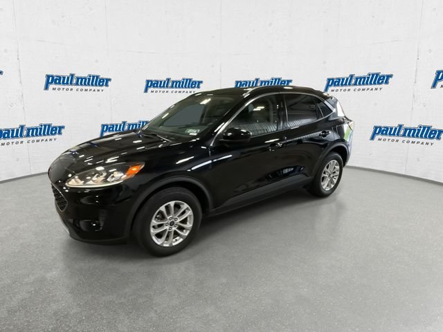 Used 2020 Black Metallic Ford SE image 5