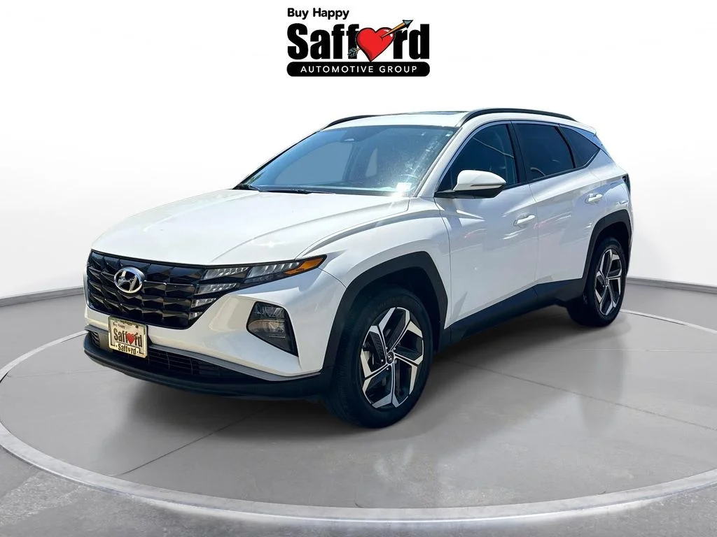Used 2023 White Hyundai SEL image 1