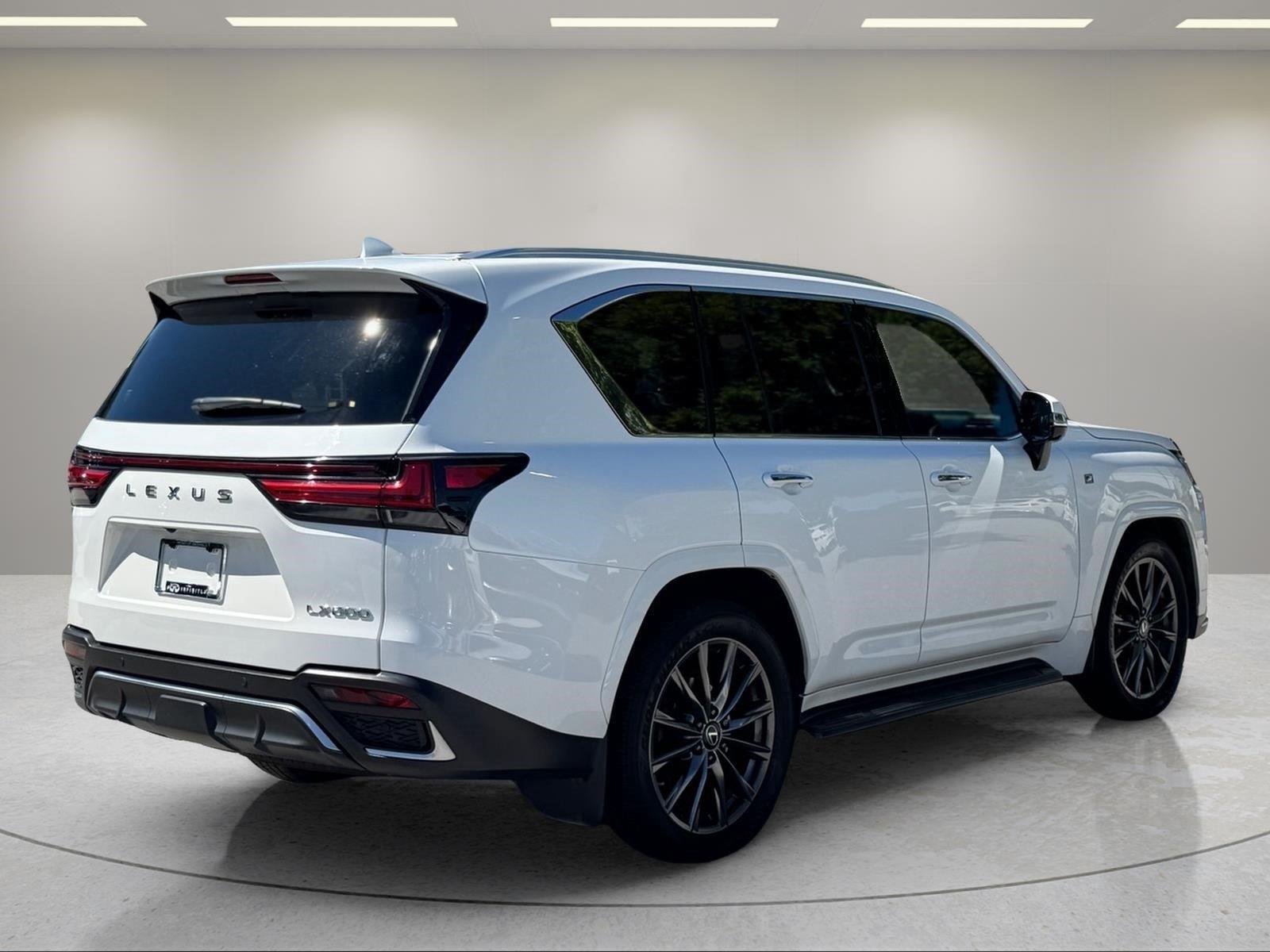 Used 2023 Ultra White Lexus LX 600 F SPORT image 4