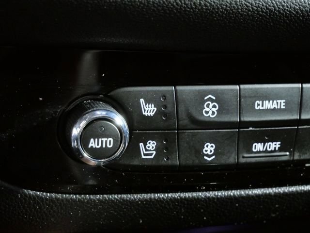 Used 2020 Gold Buick Avenir image 25
