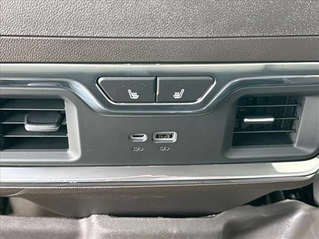 2026 GMC Sierra 1500 SLT - Photo 23