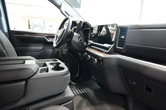 2026 Chevrolet Silverado 1500 LT - Photo 14