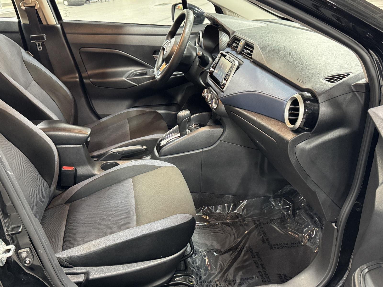 2025 Nissan Versa Sedan SV - Photo 14