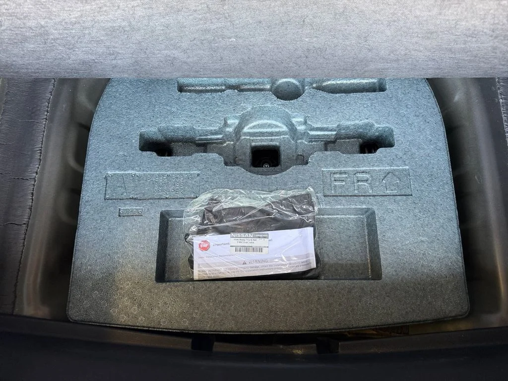 Used 2023 Gray Nissan 2.5 SV image 27