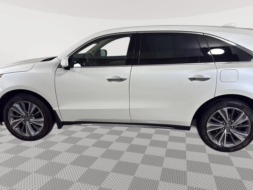 Used 2018 White Acura SH-AWD w/Technology Pkg image 4