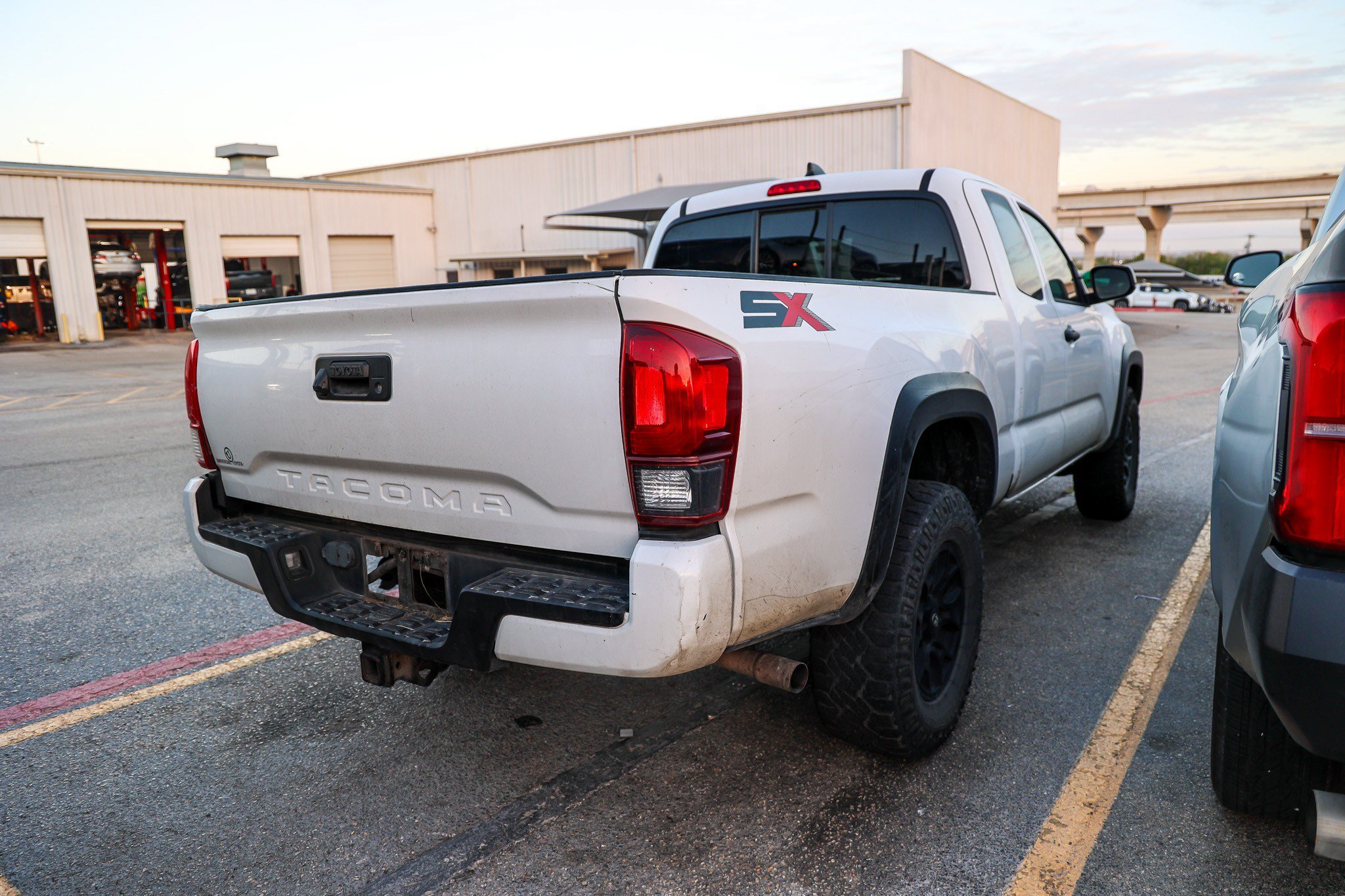 Used 2022 White Toyota SR image 7