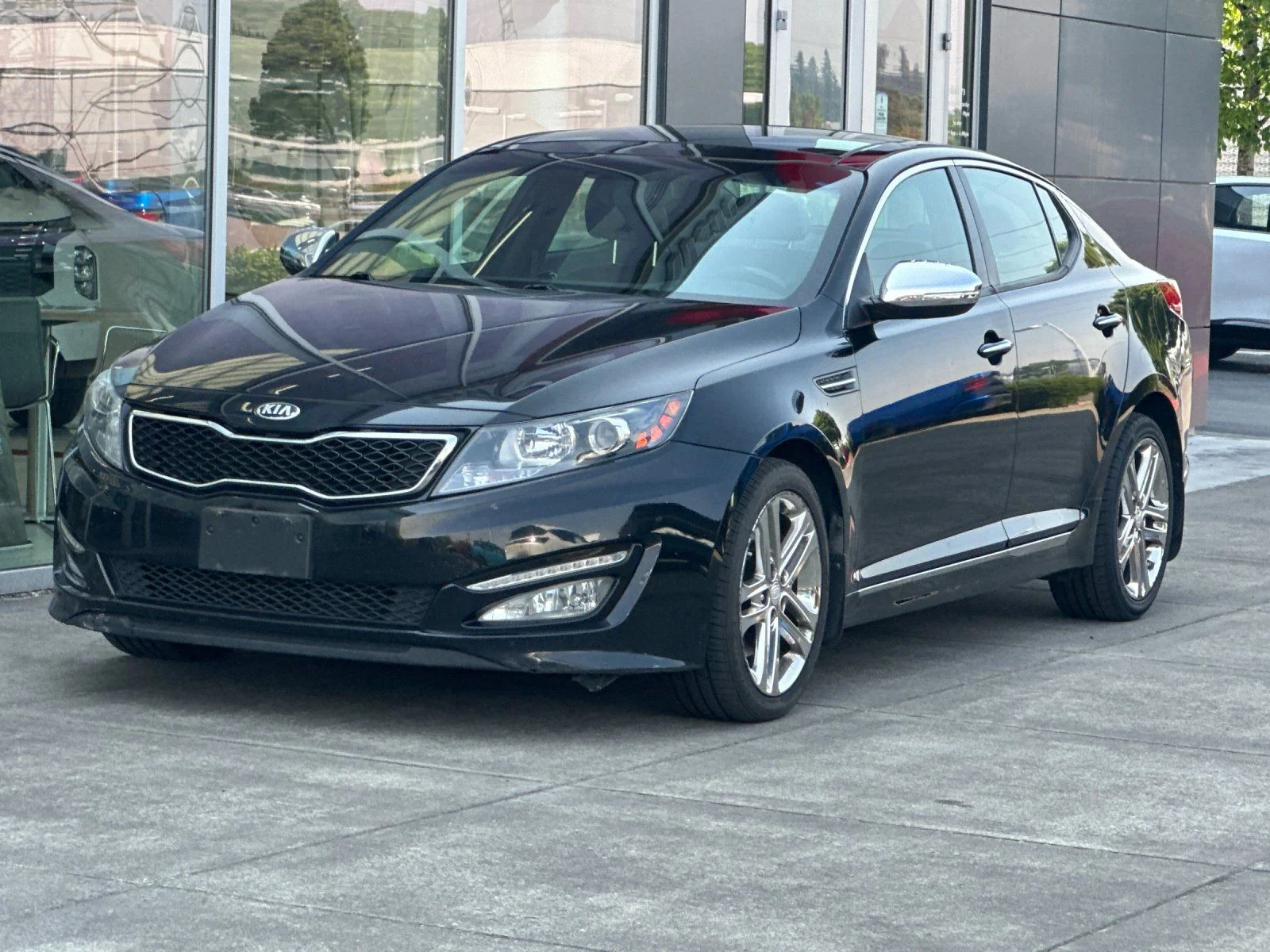 Used 2013 Ebony Black Kia SX image 7