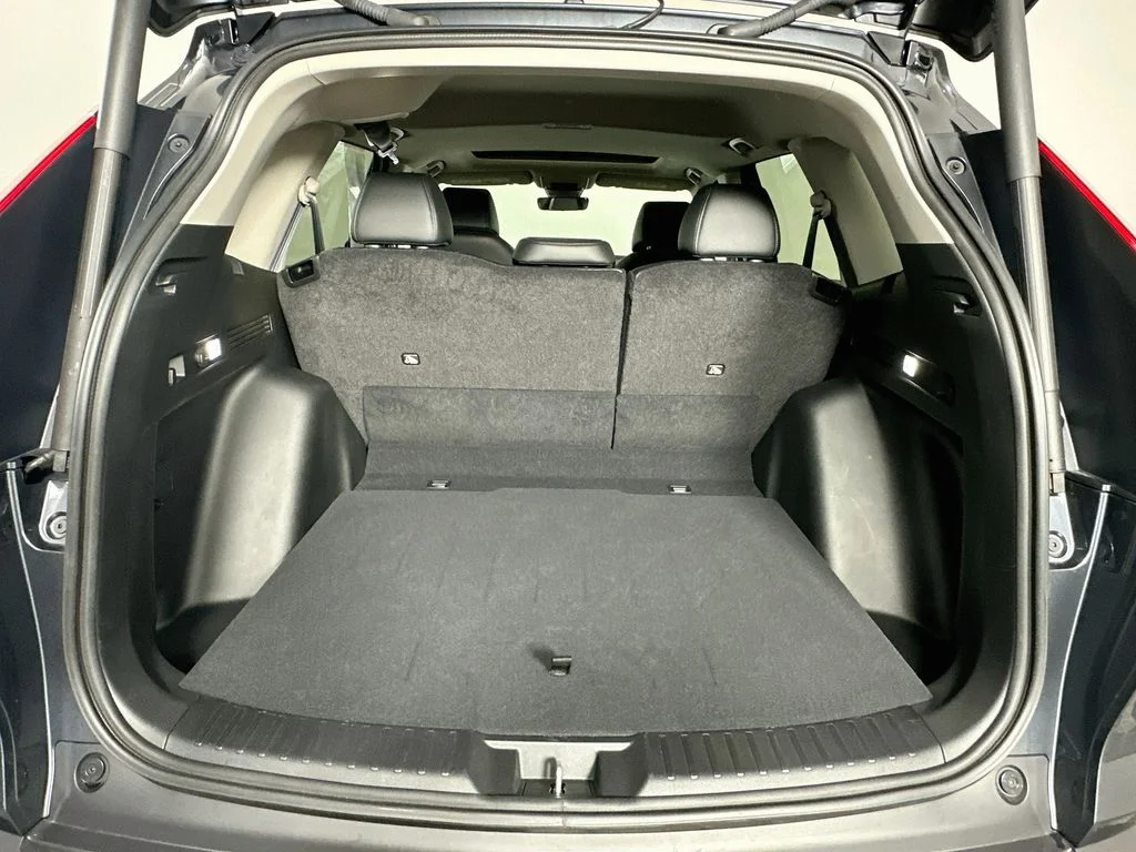 Used 2024 sparkle silver metallic Honda EX-L image 27