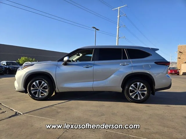 Used 2024 Silver Toyota XLE image 3