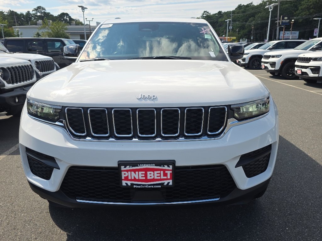 New 2026 White Jeep Laredo X image 7
