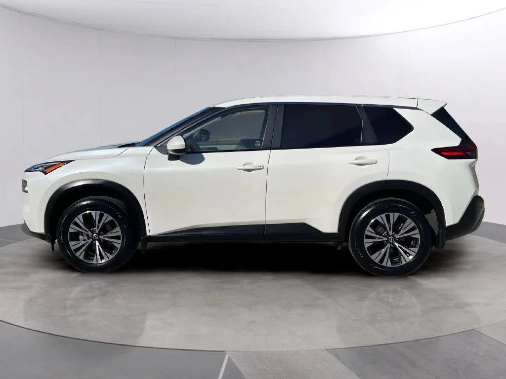 Used 2023 Pearl White Tricoat Nissan SV image 2