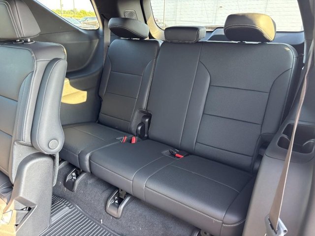 New 2027 Mosaic Black Metallic Chevrolet LT image 5