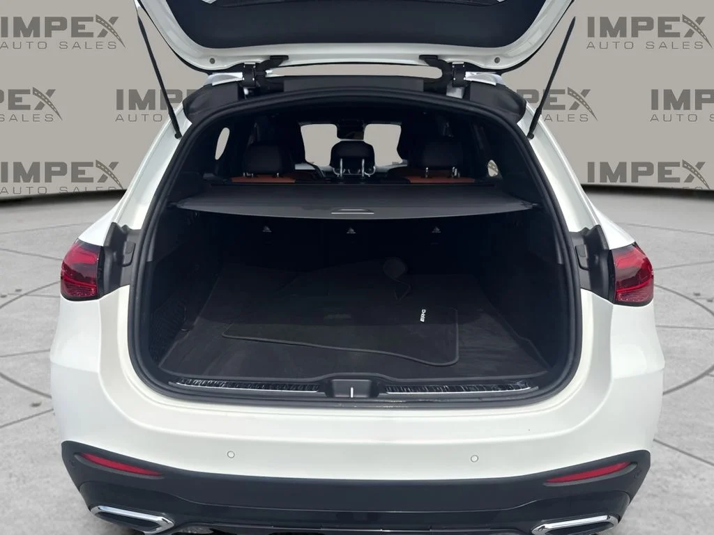 Used 2024 White Mercedes-Benz GLC 300 image 23