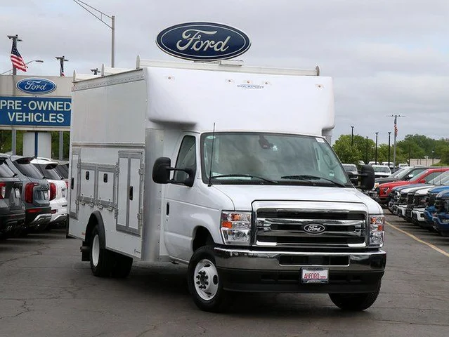 2026 Ford E-450SD Base