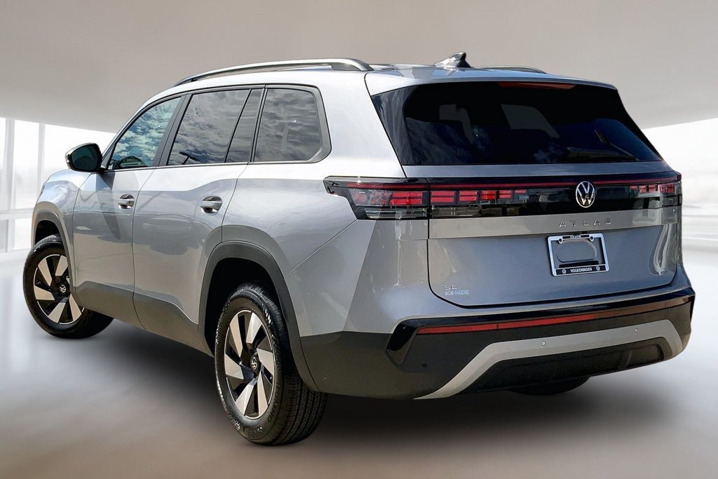 New 2027 Silver Mist Metallic Volkswagen SE image 3