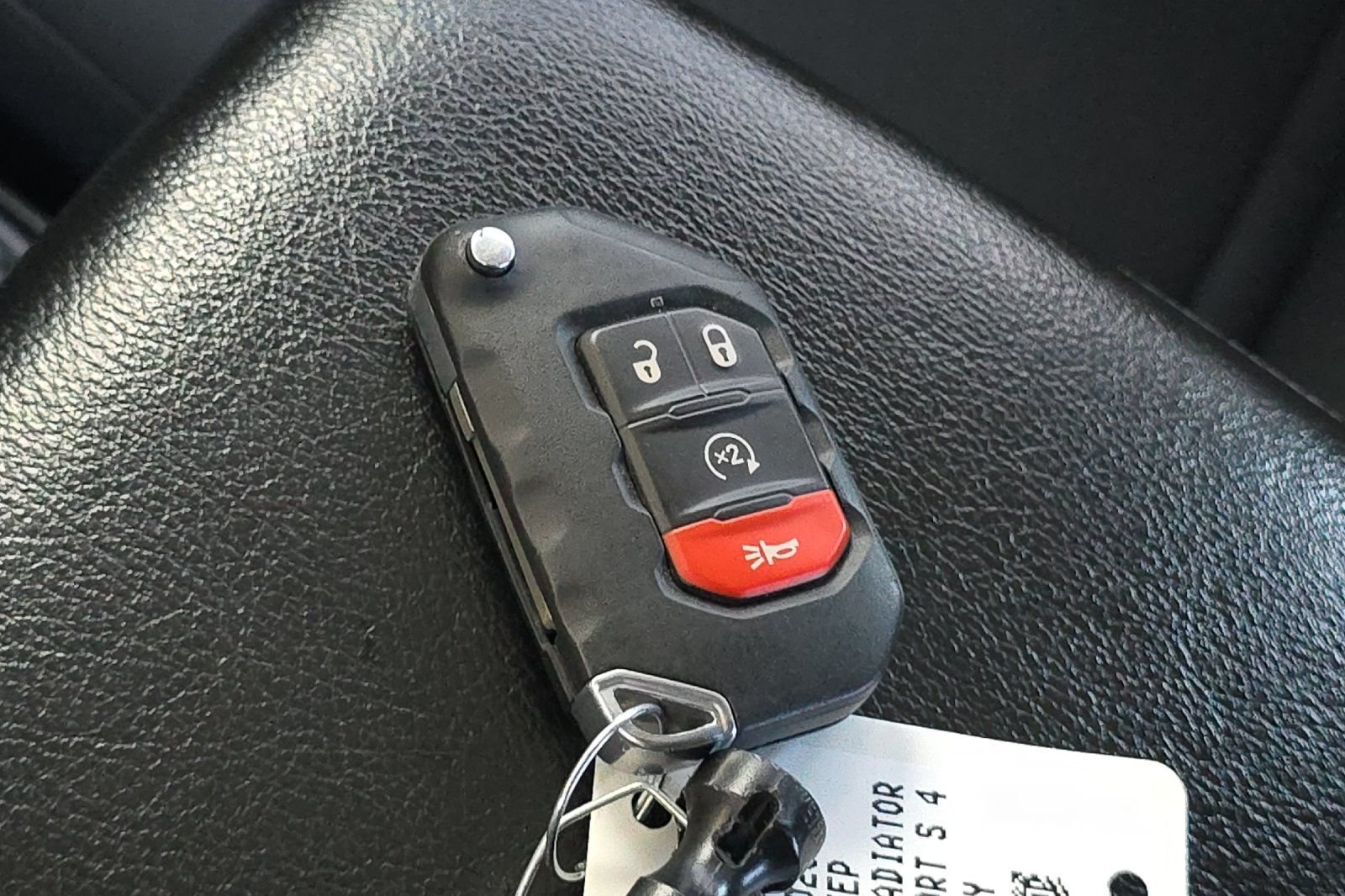 Used 2020 Silver Jeep Sport image 31