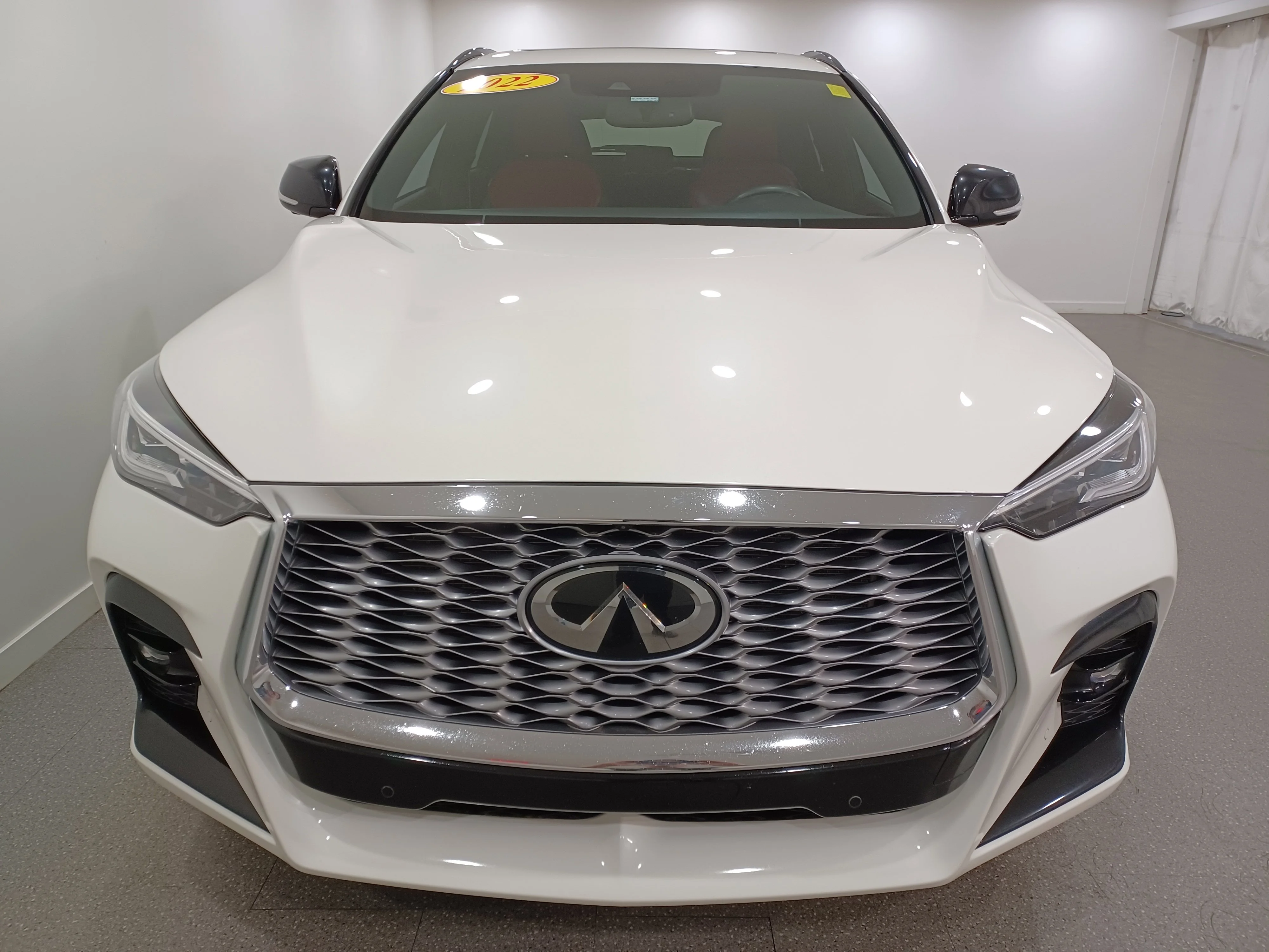 Certified Used 2022 Majestic White Pearl INFINITI Sensory AWD*Adapt Cruise | Remote Start | Nav | 360 Cam | Cooled Red Leather | Sunroof | Htd Wheel image 3