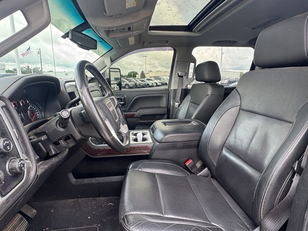 Used 2019 Ebony Twilight Metallic GMC SLT image 13