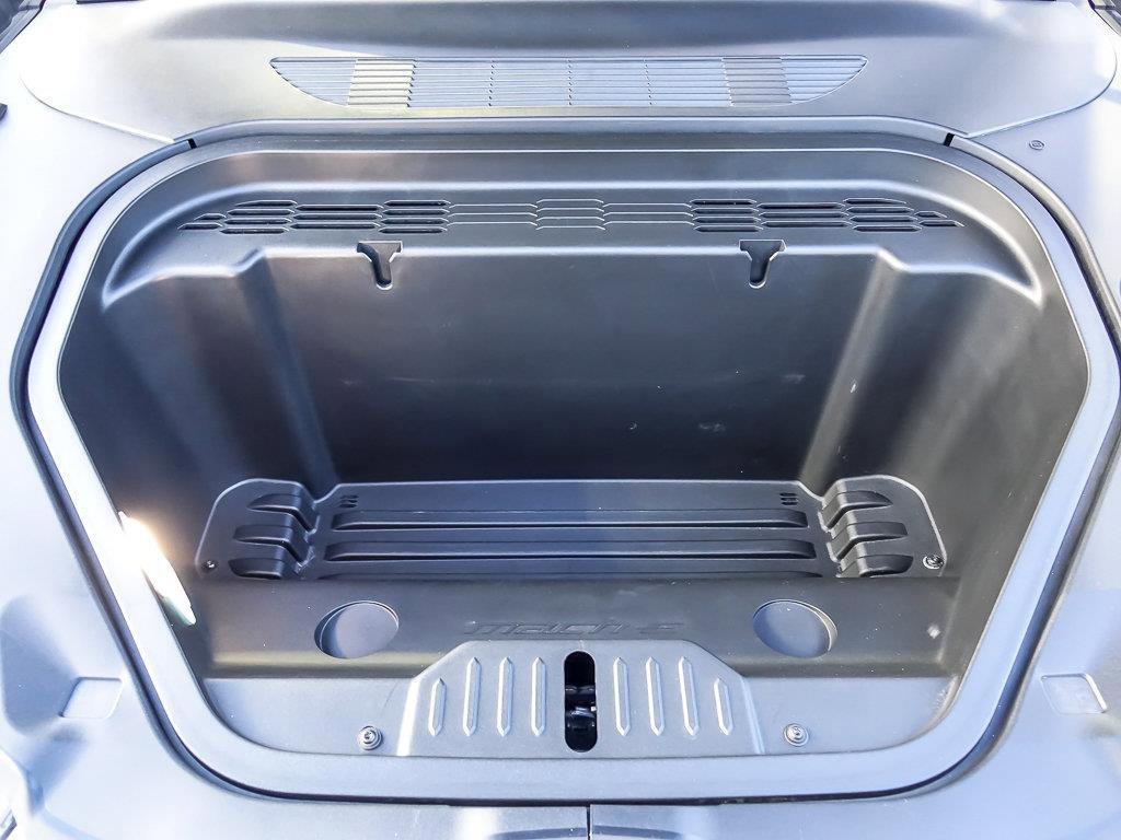 Used 2023 White Metallic Ford Premium image 34
