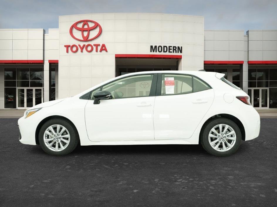 New 2026 Ice Cap Toyota SE image 13