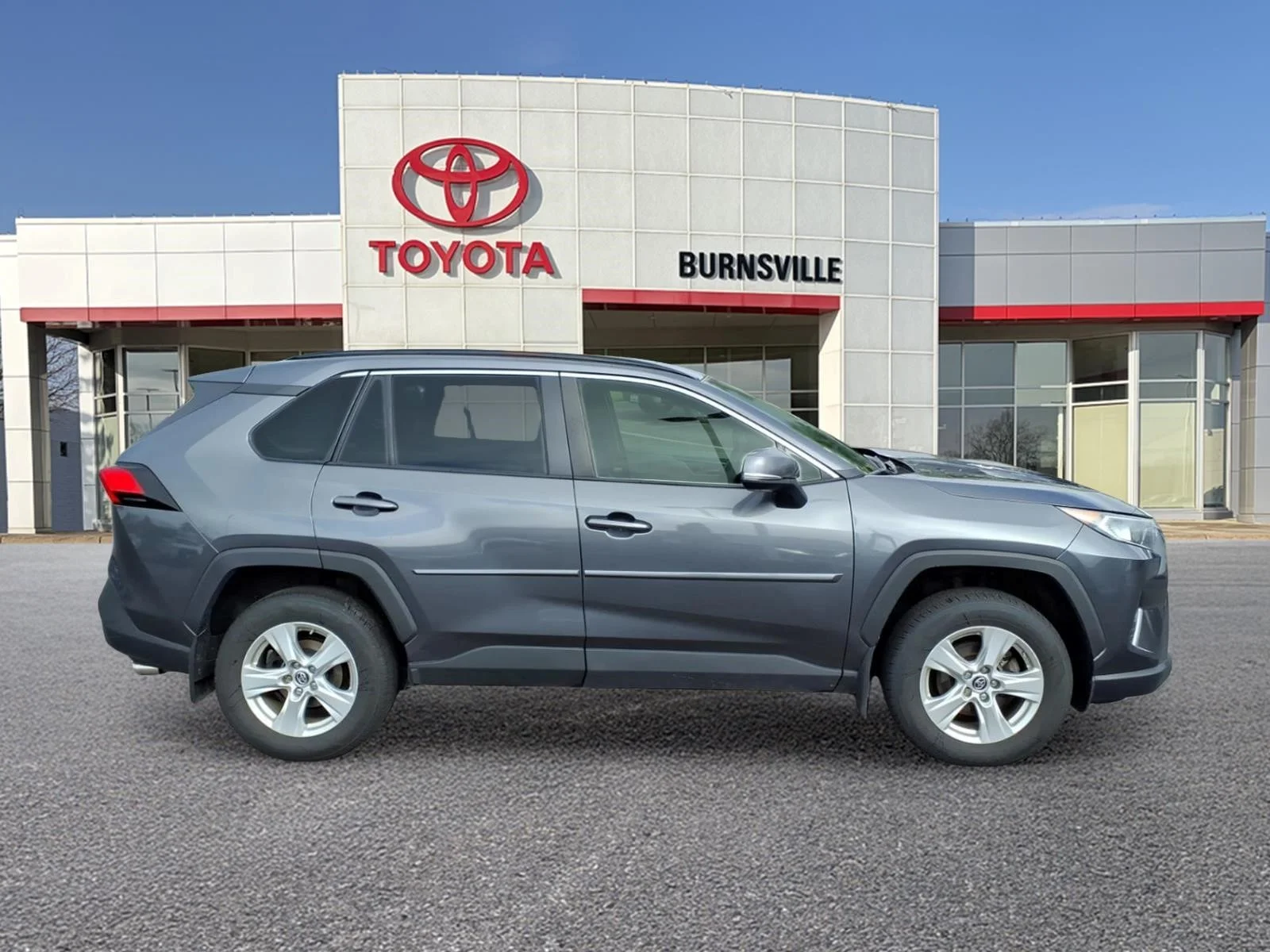 Certified 2019 Toyota RAV4 XLE with VIN JTMP1RFV4KD516585 for sale in Burnsville, Minnesota