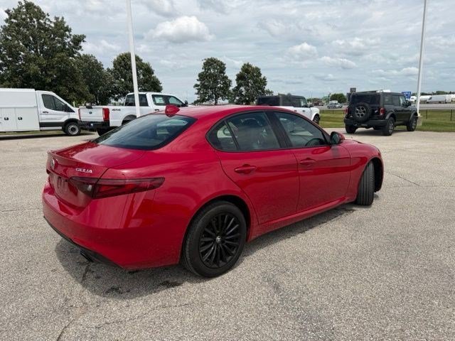 Used 2022 Rosso Alfa Romeo Sprint image 13
