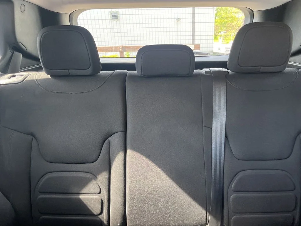 Used 2021 Orange Jeep Latitude image 15
